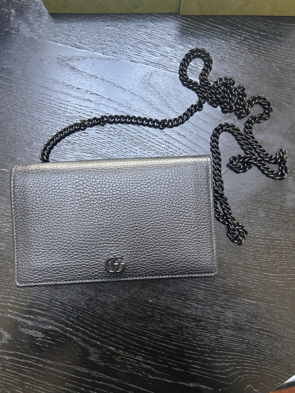 Gucci Black Pebbled Leather Bifold Wallet with Subtle GG Emblem - Picture 13 of 16